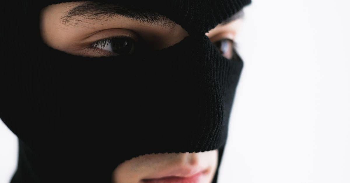 سرقة 4 لوحات رينوار من متحف الريفيرا الفرنسية: تفاصيل العملية والهروب