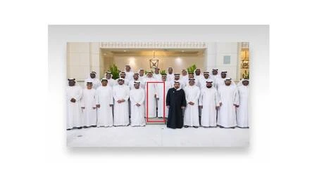 لقطة تاريخية: محمد بن زايد يلتقط صورة نادرة مع أبطال الجيل الذهبي للمنتخب الإماراتي