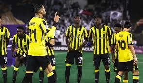 الاتحاد يكشف الغموض: الأسباب الحقيقية لغياب ثلاثي الفريق عن الملاعب مجدداً