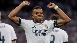كيليان مبابي يتصدر المشهد: أرقام تاريخية تسبق مواجهة ريال مدريد وإنتر ميلان